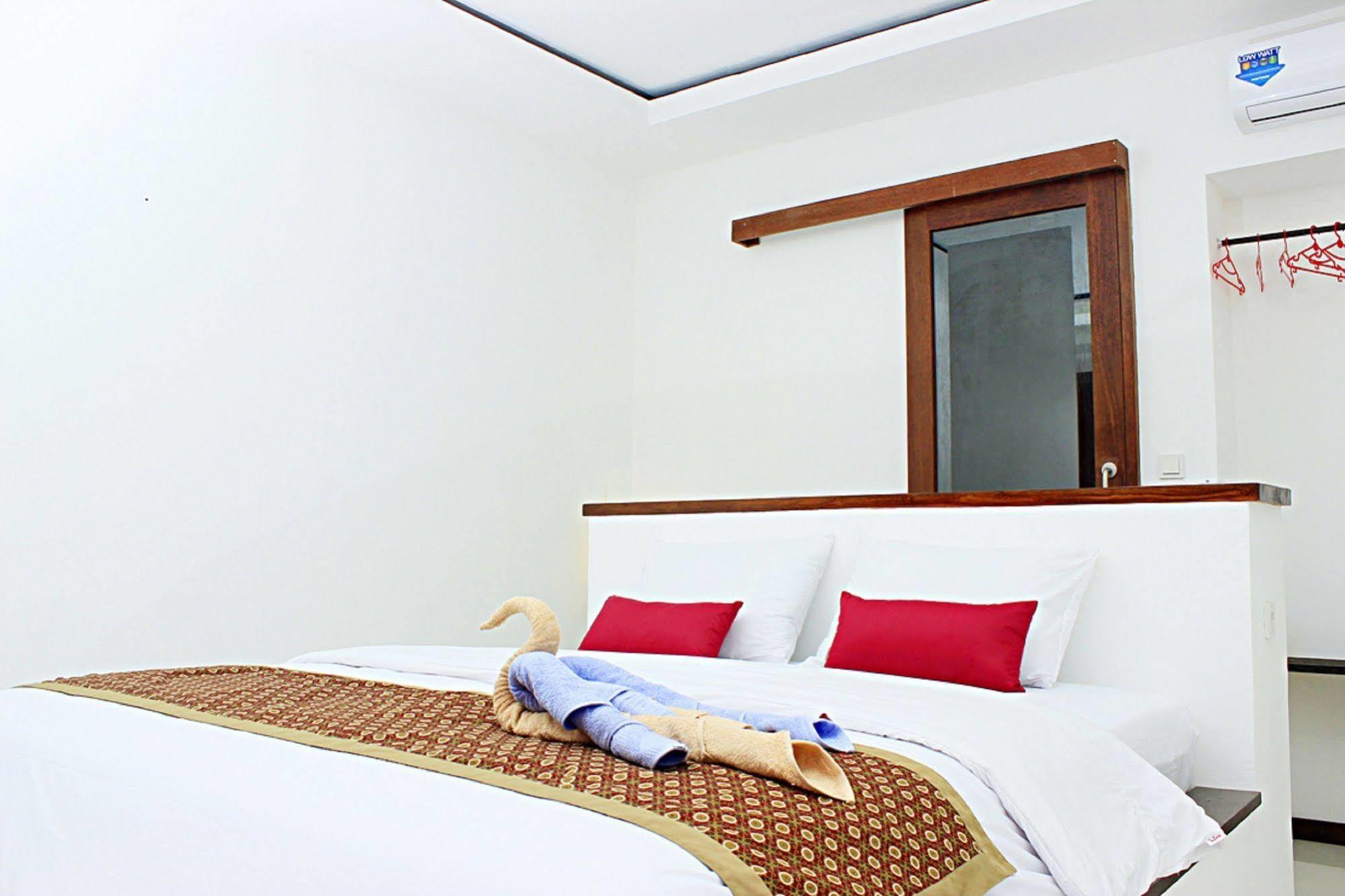 Hotel Zamburger Lombok - Previously Alam Mimpi Hotel Mangsit Exterior photo